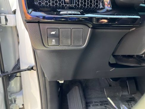 Used 2024 Honda CR-V Sport Touring image 32