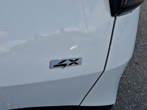 New 2026 Kia Sportage LX image 18