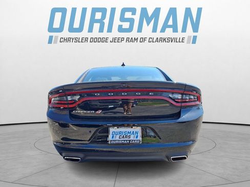 Used 2023 Dodge Charger SXT w/ Cold Weather Package image 5