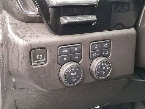 Used 2023 Chevrolet Silverado 1500 LTZ w/ LTZ Premium Package image 34