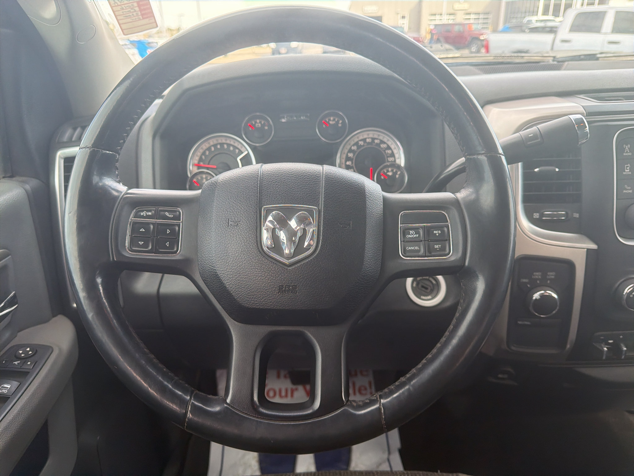 Used 2016 RAM 2500 SLT w/ Luxury Group AWD/4WD image 9