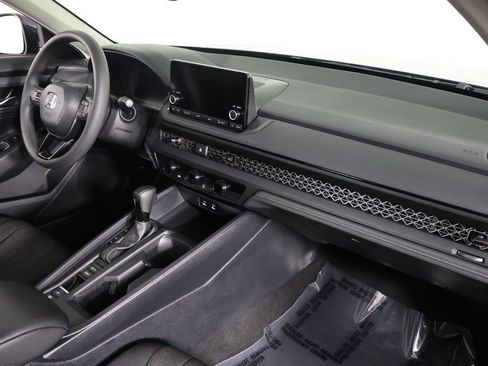 Certified 2025 Honda Accord LX image 24