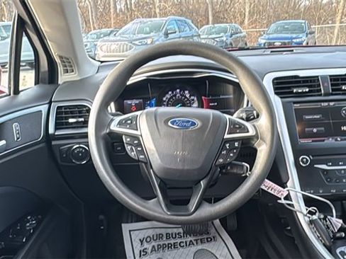 Used 2014 Ford Fusion SE image 13