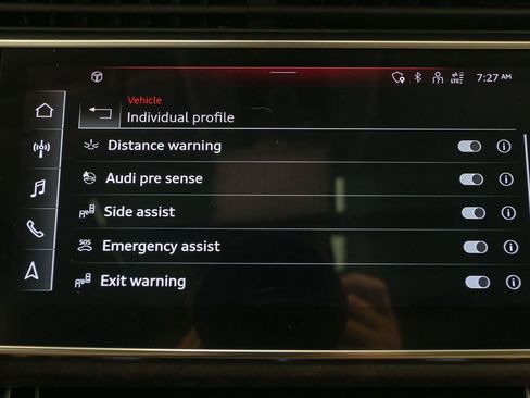 Used 2023 Audi Q8 Premium w/ Convenience Package AWD/4WD image 29