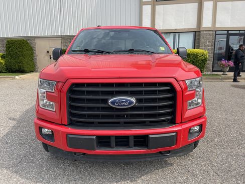 Used 2017 Ford F150 XLT w/ Equipment Group 302A Luxury AWD/4WD image 9