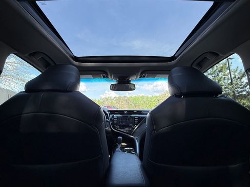 Used 2019 Toyota Camry XSE image 34