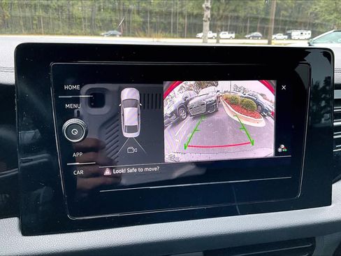 Used 2025 Volkswagen Jetta Sport image 25