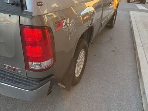 Used 2013 GMC Sierra 1500 SLE w/ Power Tech Package image 18