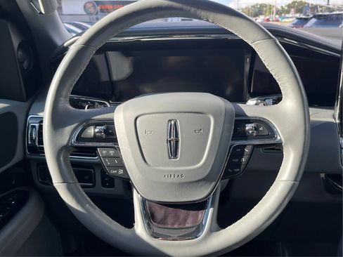 Used 2019 Lincoln Navigator L Reserve AWD/4WD image 20