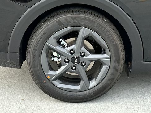 New 2025 Kia K4 LXS image 7