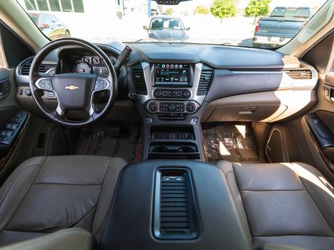 Used 2020 Chevrolet Tahoe Premier AWD/4WD image 17