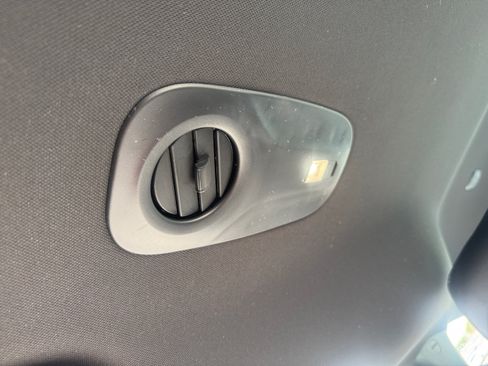 New 2026 Chrysler Voyager LX FWD image 32