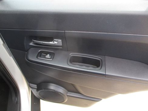 Used 2012 Jeep Liberty Sport AWD/4WD image 33