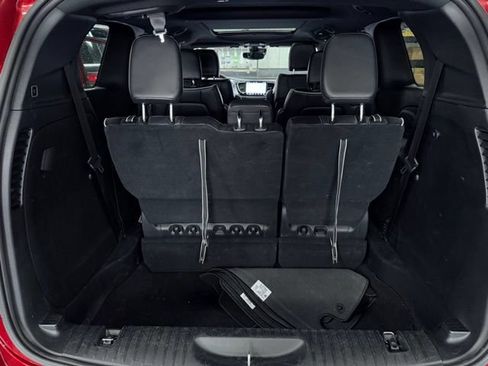 Certified 2025 Chrysler Pacifica Limited FWD image 12