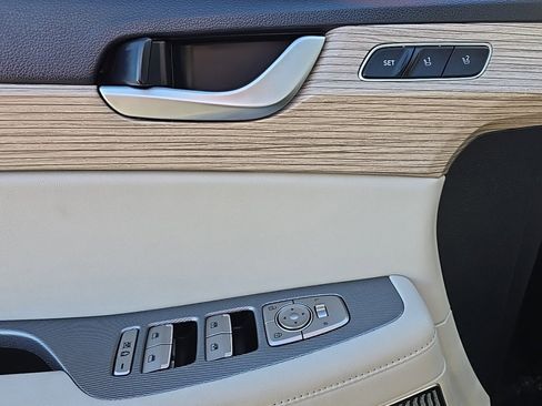 Used 2021 Hyundai Palisade Limited image 12