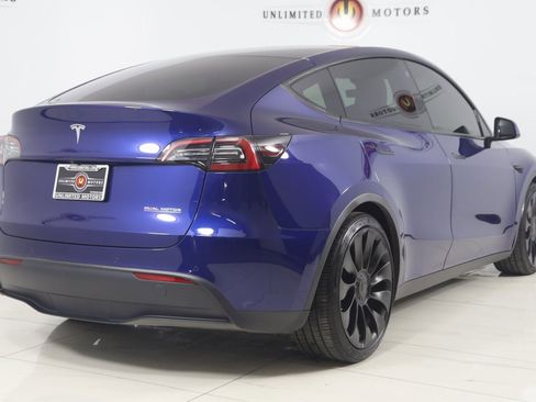 Used 2022 Tesla Model Y Performance image 3