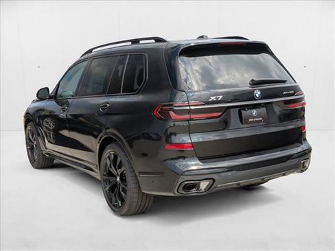 Used 2026 BMW X7 xDrive40i w/ Executive Package image 9