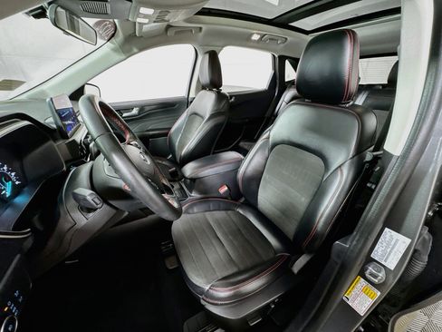 Used 2022 Ford Escape SEL w/ SEL Stealth AWD Package image 15