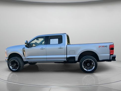 Certified 2023 Ford F250 Lariat w/ Lariat Ultimate Package AWD/4WD image 19