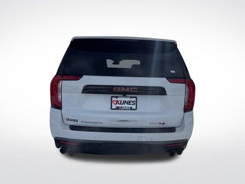 Used 2024 GMC Yukon AT4 AWD/4WD image 14