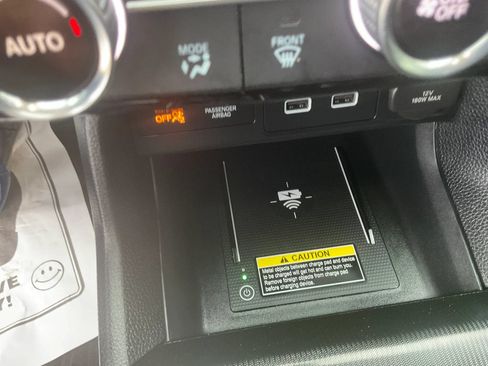 Used 2024 Honda Civic Touring image 34