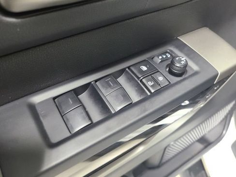 Used 2024 Toyota Tundra Limited AWD/4WD image 27