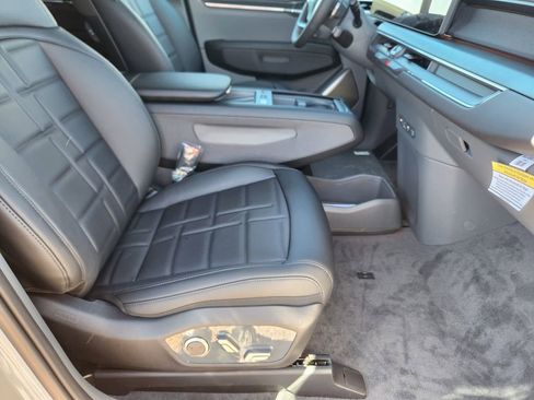 New 2026 Kia EV9 Land image 13