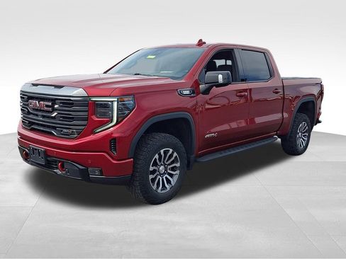 Used 2023 GMC Sierra 1500 AT4 w/ AT4 Premium Package AWD/4WD image 3