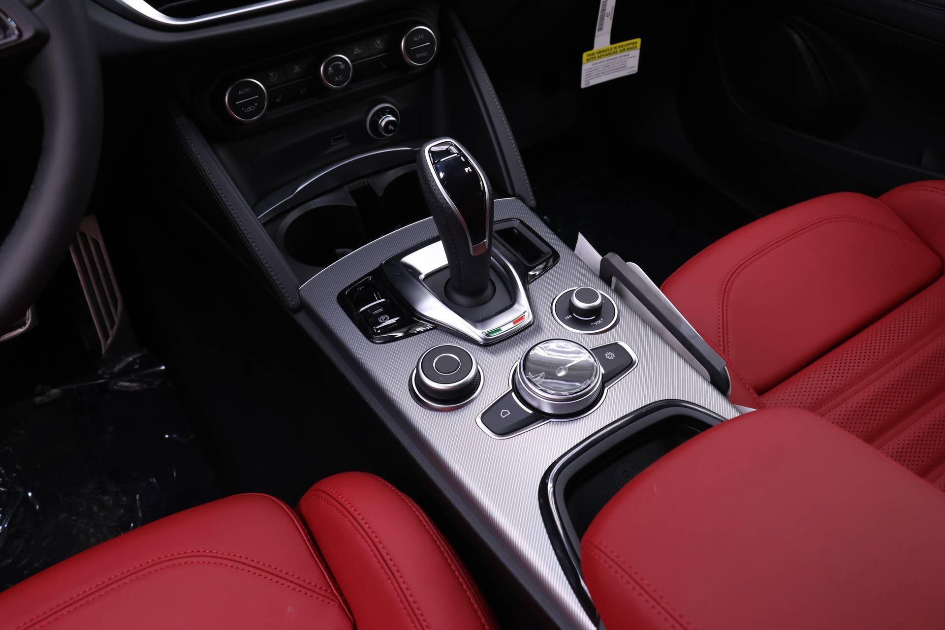 New 2026 Alfa Romeo Stelvio Sprint AWD/4WD image 13