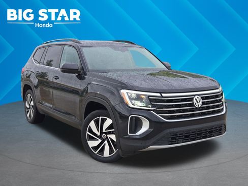 Used 2024 Volkswagen Atlas SE FWD image 1