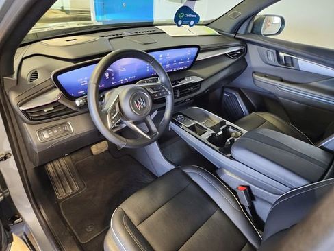 Certified 2025 Buick Enclave Preferred image 12