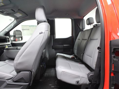 New 2025 Ford F350 XL w/ XL Chrome Package image 13