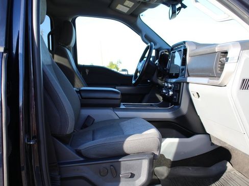 Used 2022 Ford F150 XLT w/ Equipment Group 302A High image 16