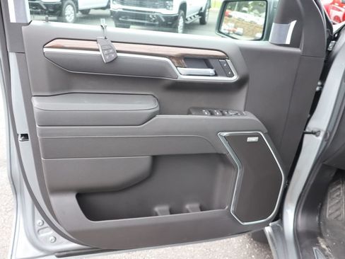 New 2026 Chevrolet Silverado 1500 RST w/ Redline Edition AWD/4WD image 4