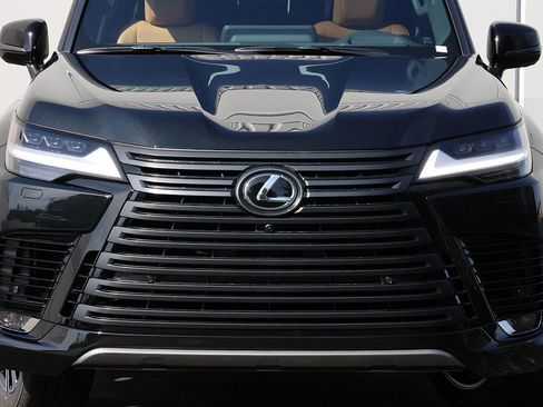 New 2026 Lexus LX 600 4WD w/ Luxury Package image 6