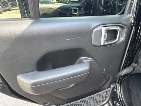 Used 2023 Jeep Wrangler Unlimited Sport AWD/4WD image 66