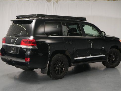 Used 2016 Toyota Land Cruiser AWD/4WD image 14