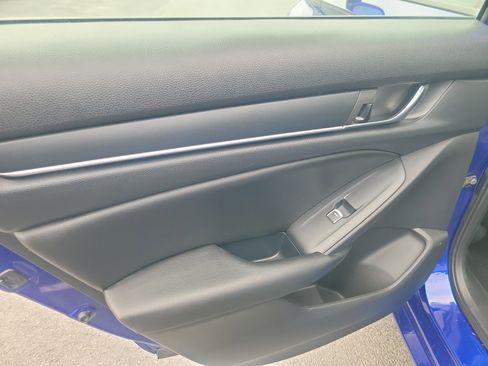 Used 2020 Honda Accord Sport image 12