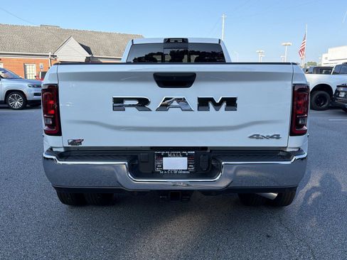 New 2026 RAM 3500 Tradesman AWD/4WD image 6