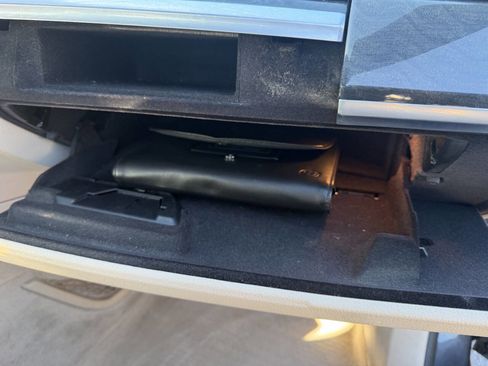 Used 2014 BMW 750i xDrive image 16