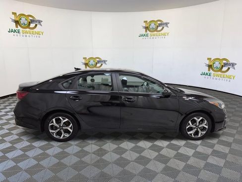 Certified 2021 Kia Forte LXS FWD image 11