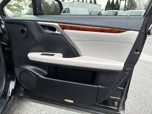 Used 2018 Lexus RX 350L FWD w/ Premium Package image 14