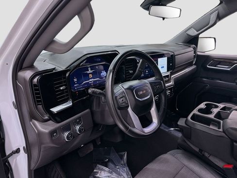 Used 2024 GMC Sierra 1500 Elevation image 9
