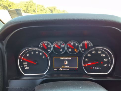 Used 2021 Chevrolet Silverado 1500 LT w/ Texas Edition Plus RWD image 11