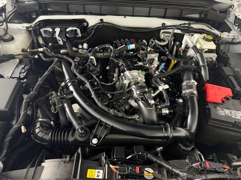 Used 2024 Ford Bronco Wildtrak AWD/4WD image 36