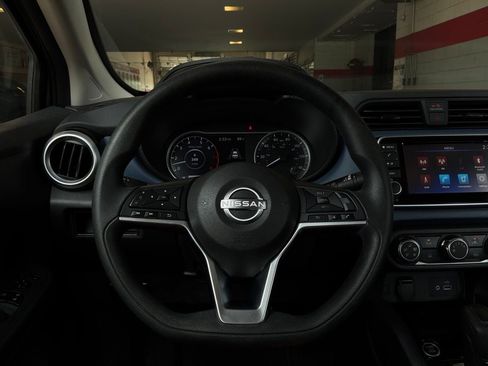 Used 2025 Nissan Versa SV FWD image 28