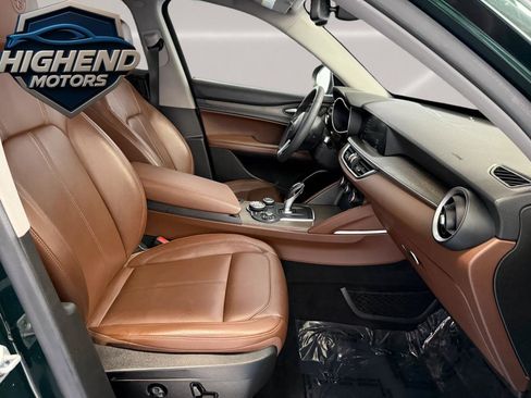 Used 2018 Alfa Romeo Stelvio Ti image 23