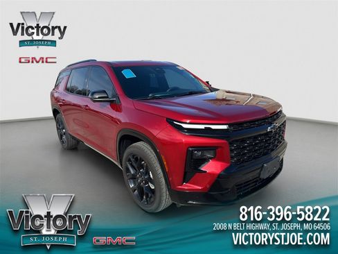 Used 2024 Chevrolet Traverse RS w/ LPO, Cargo Package image 1