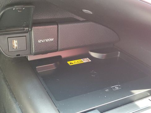 Used 2024 Toyota Camry XSE FWD image 30