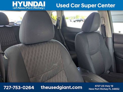 Used 2018 Nissan Rogue S AWD/4WD image 6